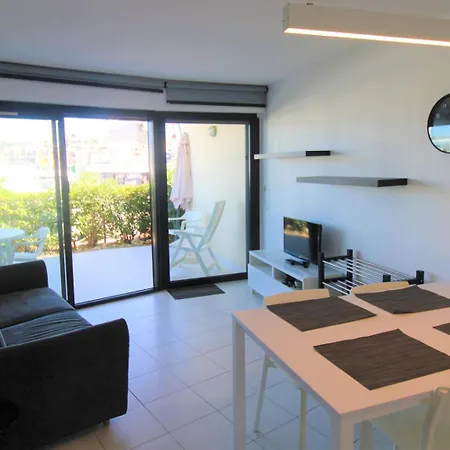 Marcogvoile - Golfe De Saint-tropez - Agreable T2 Avec Vue Sur La Marina Cogolin