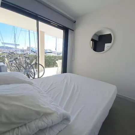 Apartment Marcogvoile - Golfe De Saint-tropez - Agreable T2 Avec Vue Sur La Marina